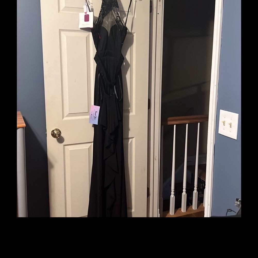 NWT Elegant black dress